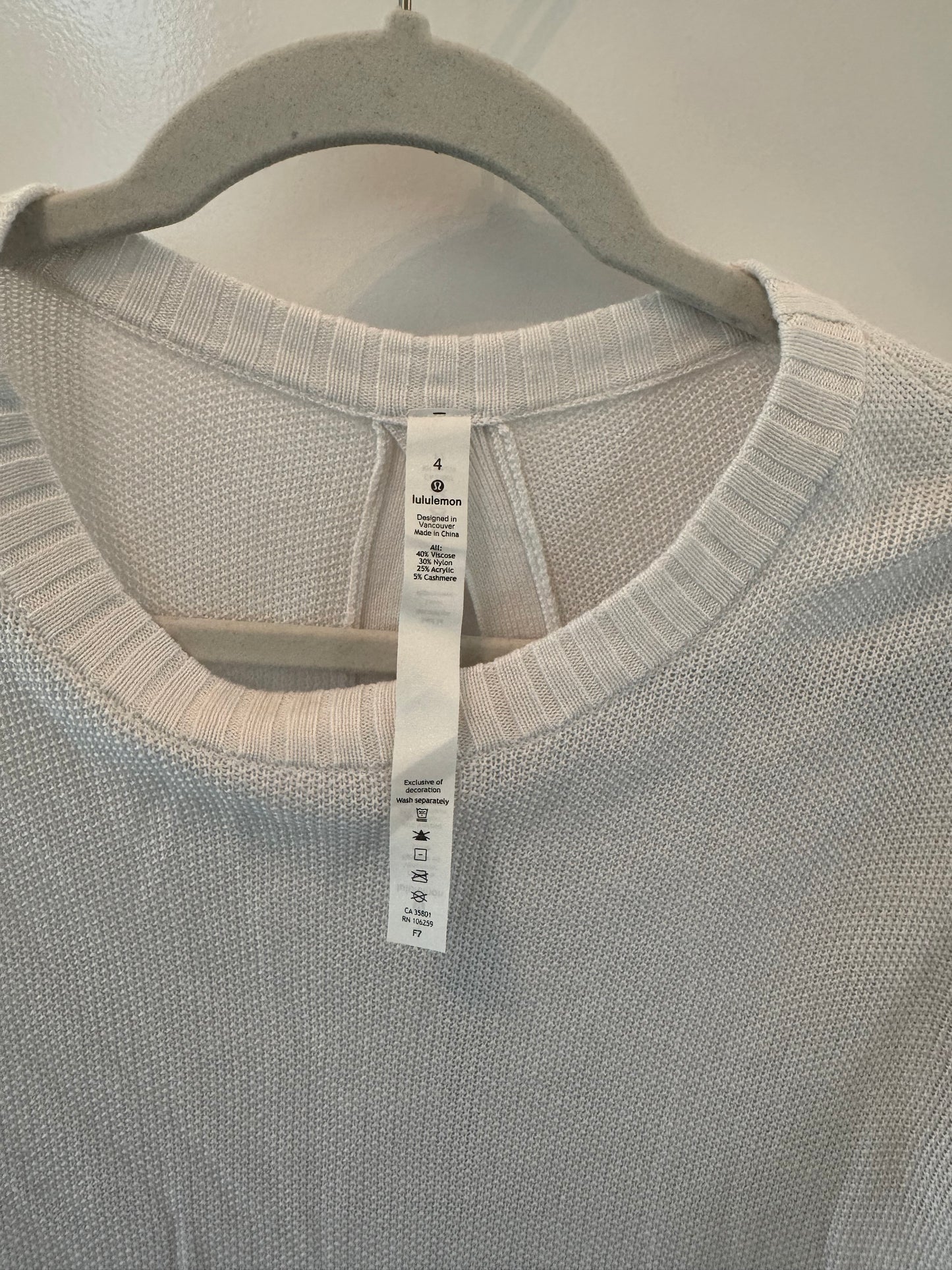 Lululemon Knit Sweater Women’s Size 4