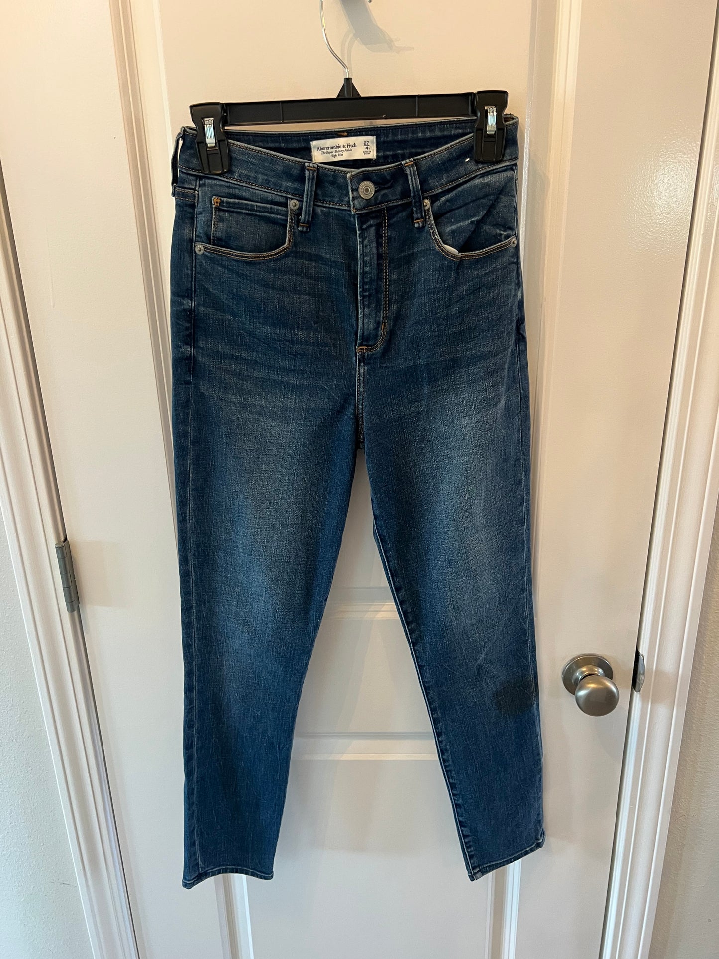 Abercrombie & Fitch The Super Skinny Ankle High Rise Women’s Size 27/4 Reg