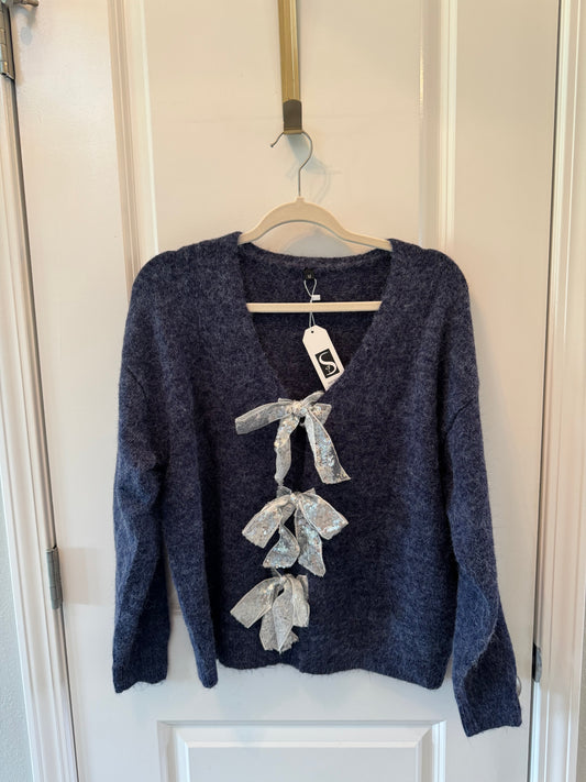 Bow Sweater Women’s Medium NWT Navy