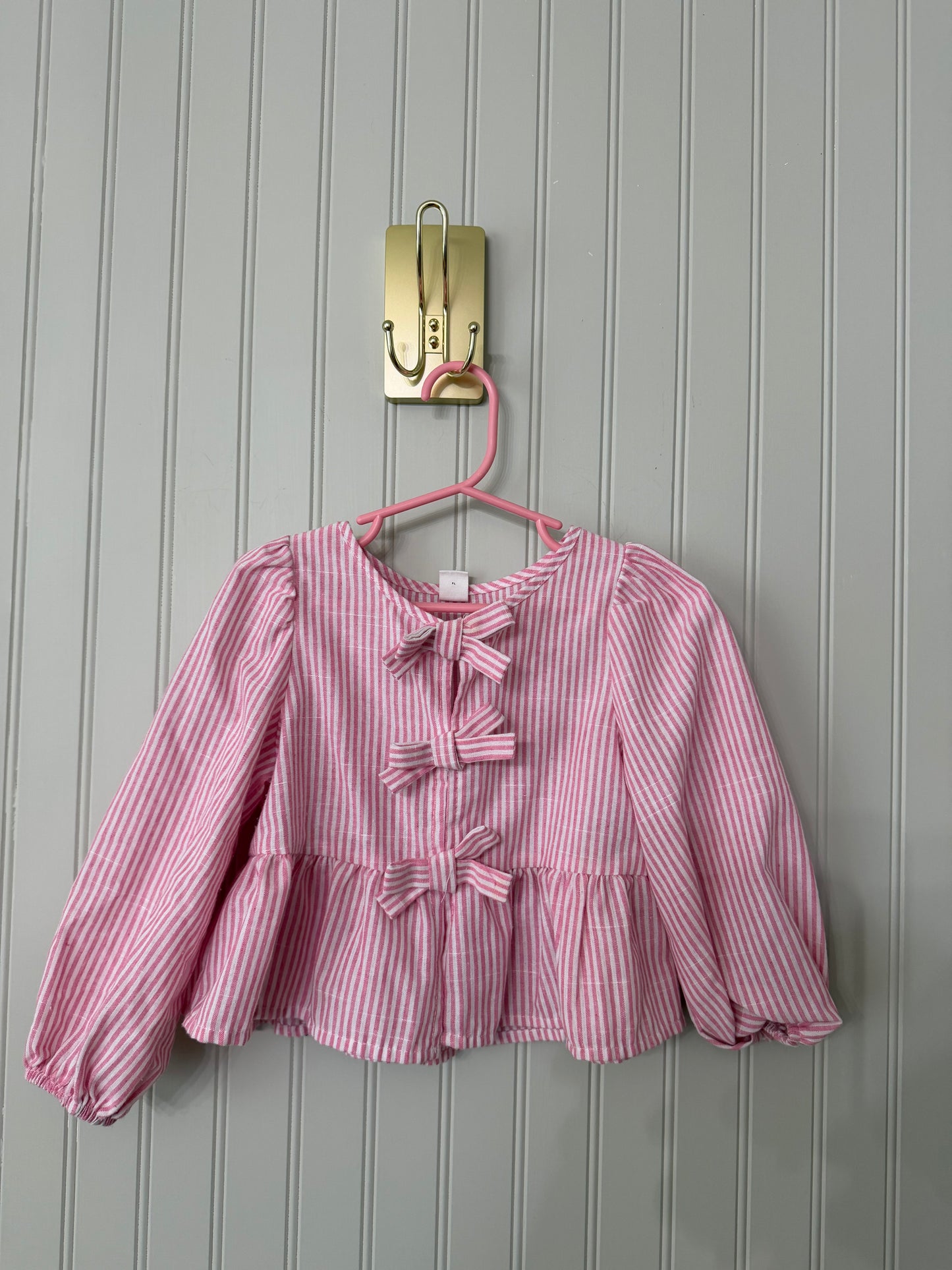 Stripe Top w Bows Toddler Size 4 Years