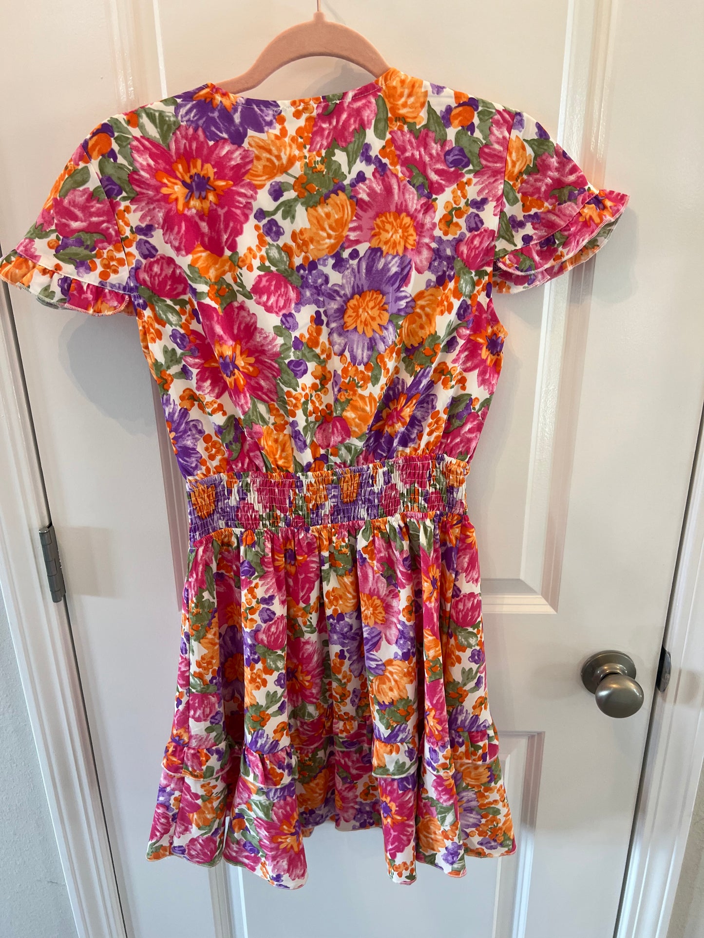 Tie Front Floral Dress w Flutter Sleeves Women’s Size Small Pink Multi