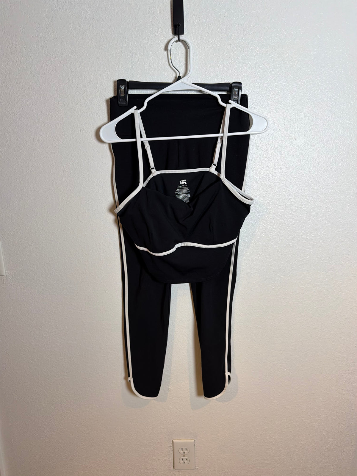 Women’s Black & White Set Size M/L