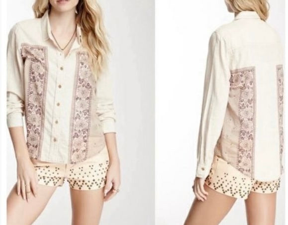 Free People Born Free Button Front Long Sleeve Shirt Women’s Size Small Cream