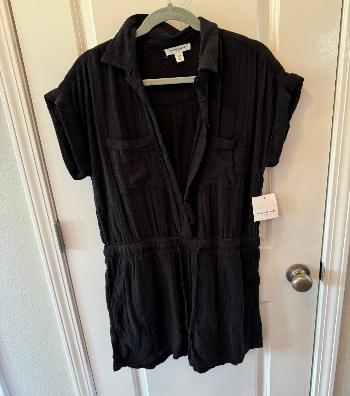 Beach Lunch Lounge Button Front Romper Women’s Size Medium Black