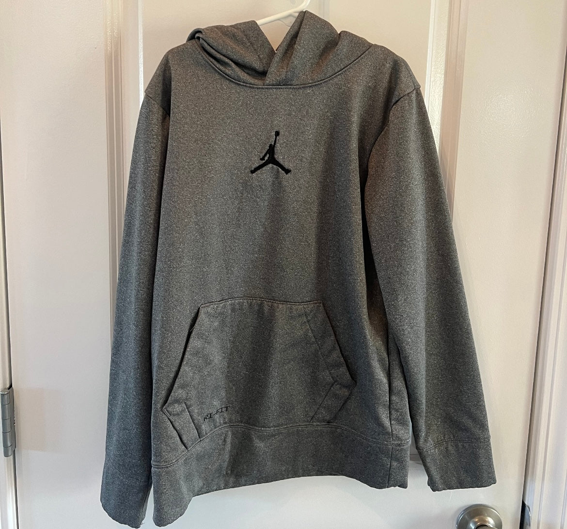 Jordan Logo Hoodie Youth Boy’s Size Medium Heather Charcoal Gray