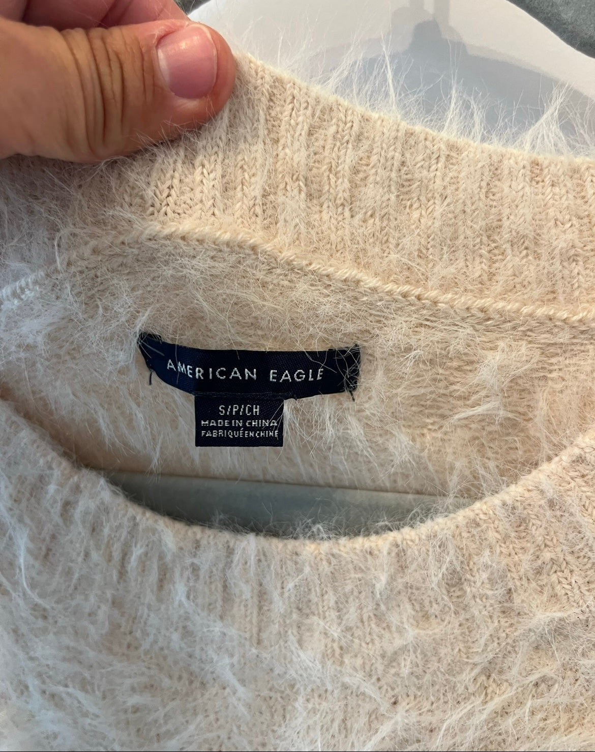 American Eagle Weekend Eyelash Fuzzy Sweater Women’s Size Small Cream