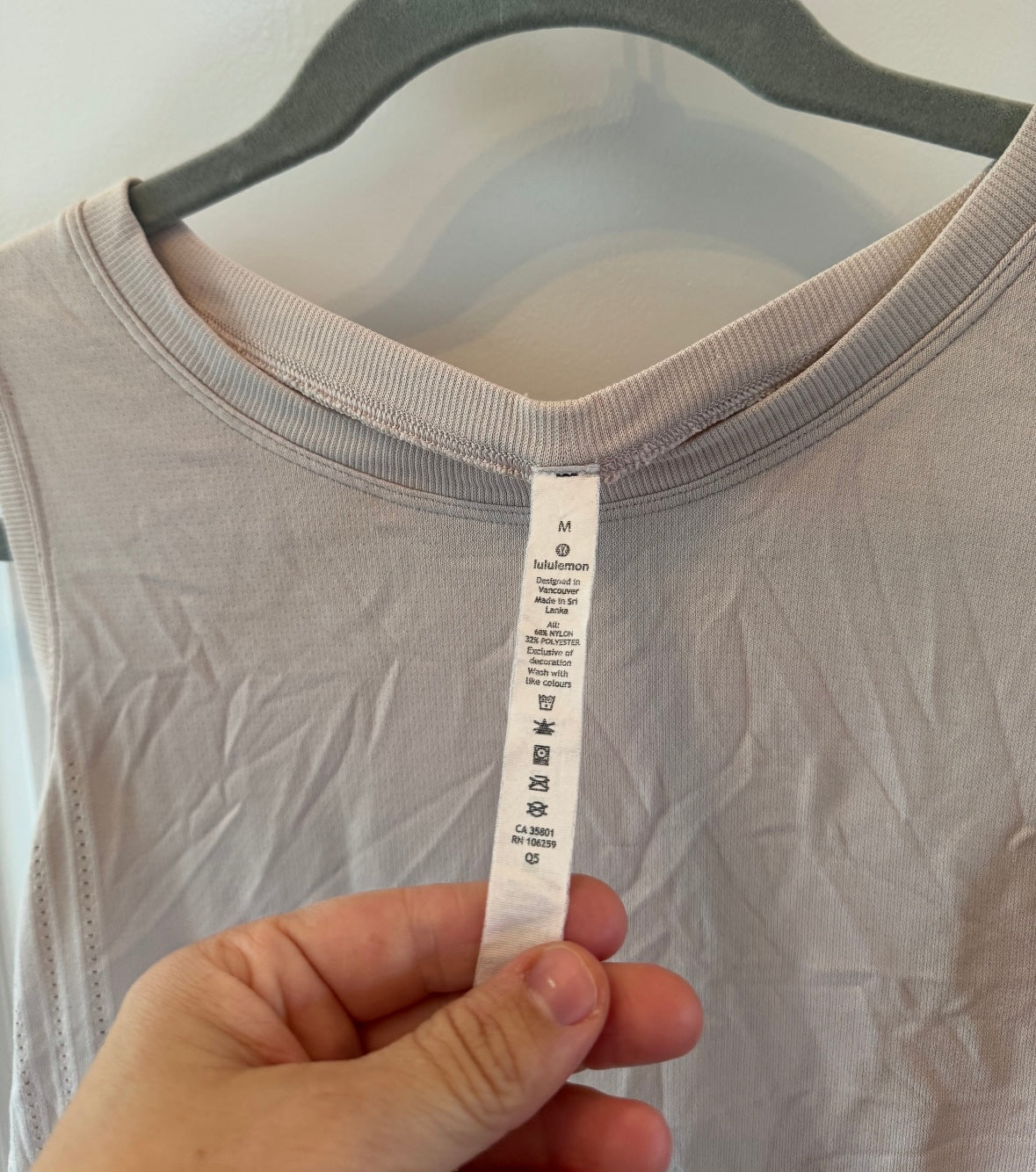 Lululemon Train to Be Tank Women’s Medium