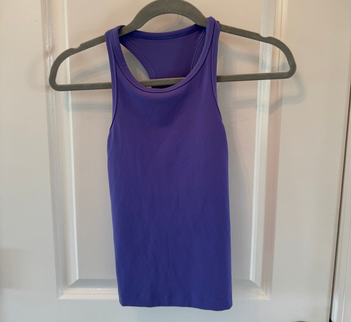 Lululemon Active Tank Women’s Size 4 Purple