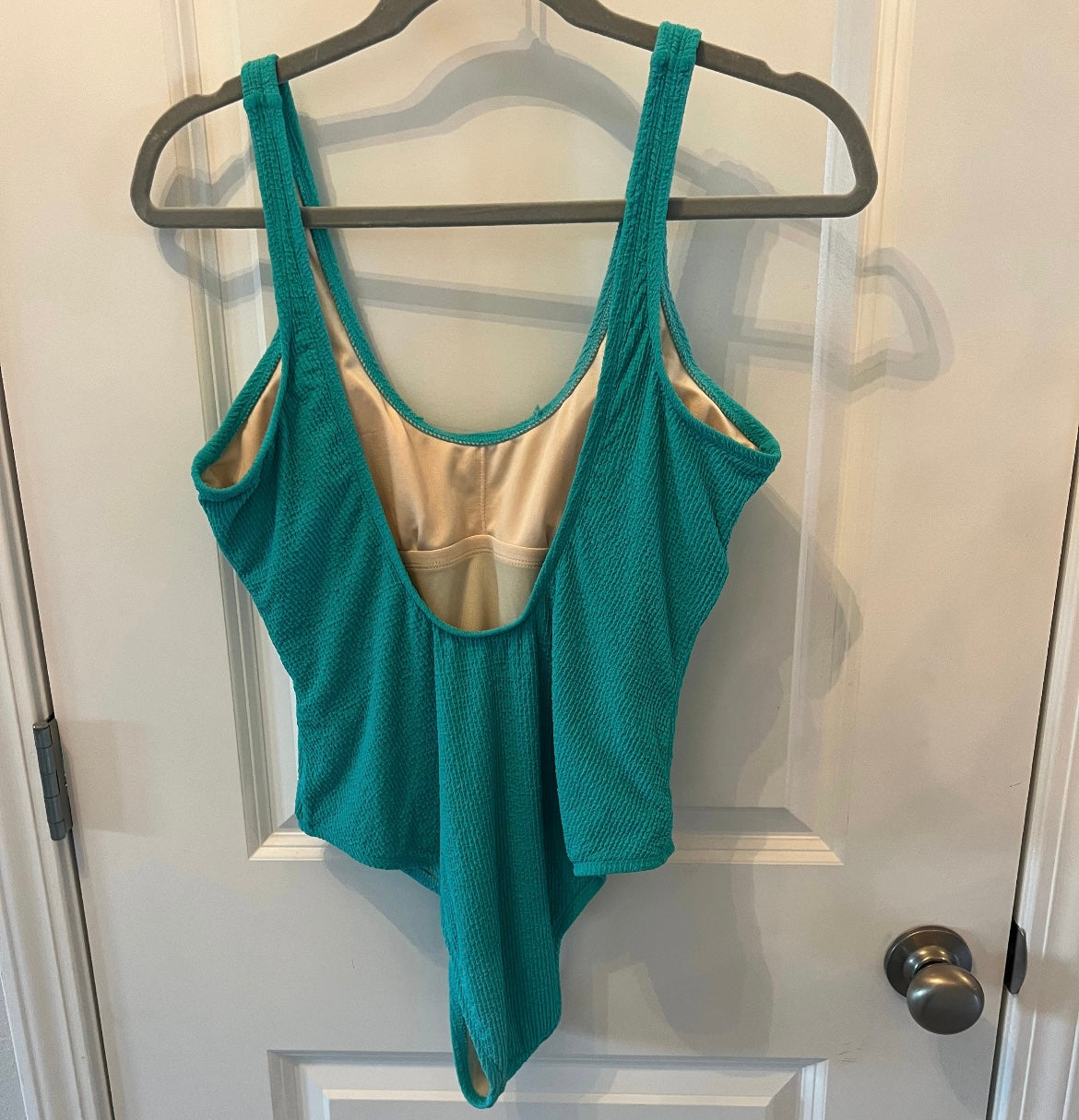 Vici Malibu Scrunch One Piece
Swimsuit Women’s Size Large 12-14 Teal