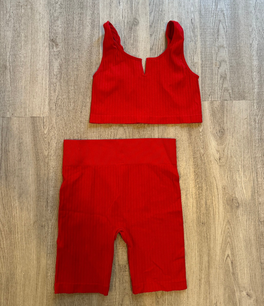 Seamless Cropped Tank Top and Bike Short Matching Set Women’s Size Small Red