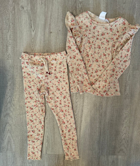 Zara Ribbed Knit Floral Ruffle  Matching Set Girl’s Size 4-5 Years Cream