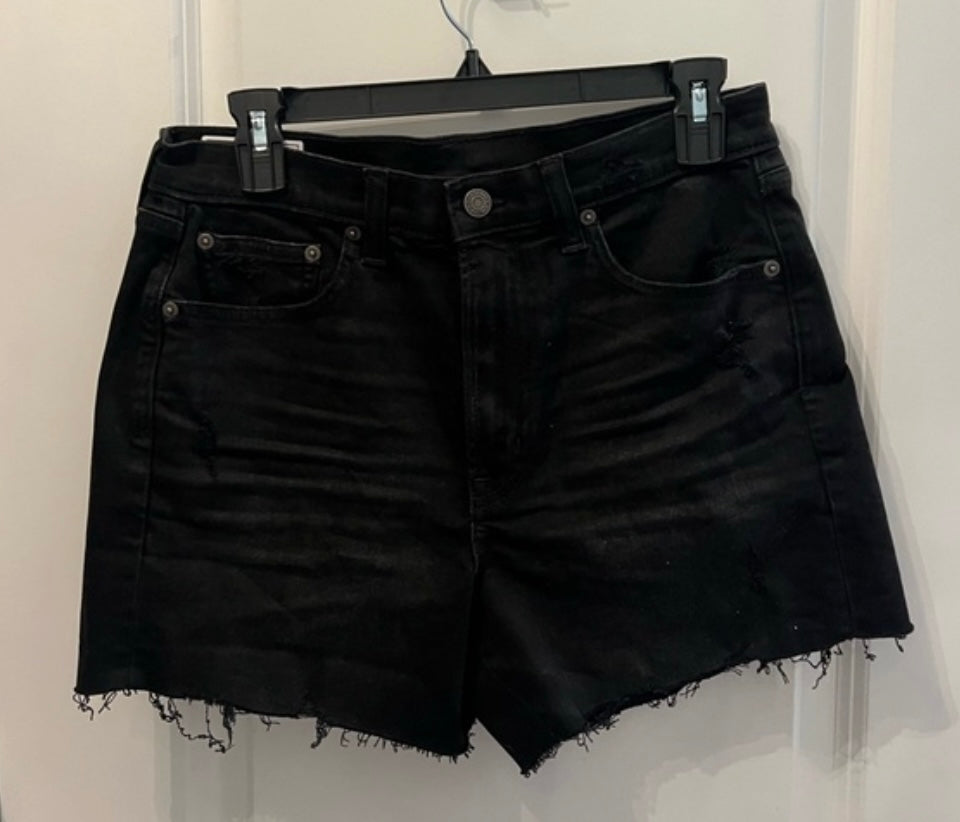 Gap 4” Short High Rise Women’s Size 28 Black