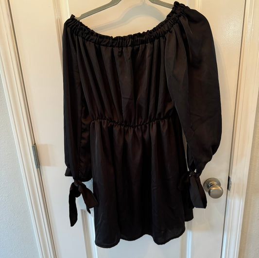 Off the Shoulder Mini Dress Women’s Size 10 Black