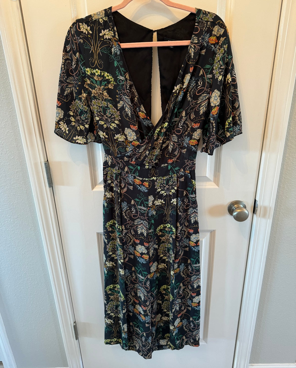 Fate Floral Midi Wrap Dress Women’s Size Medium Black