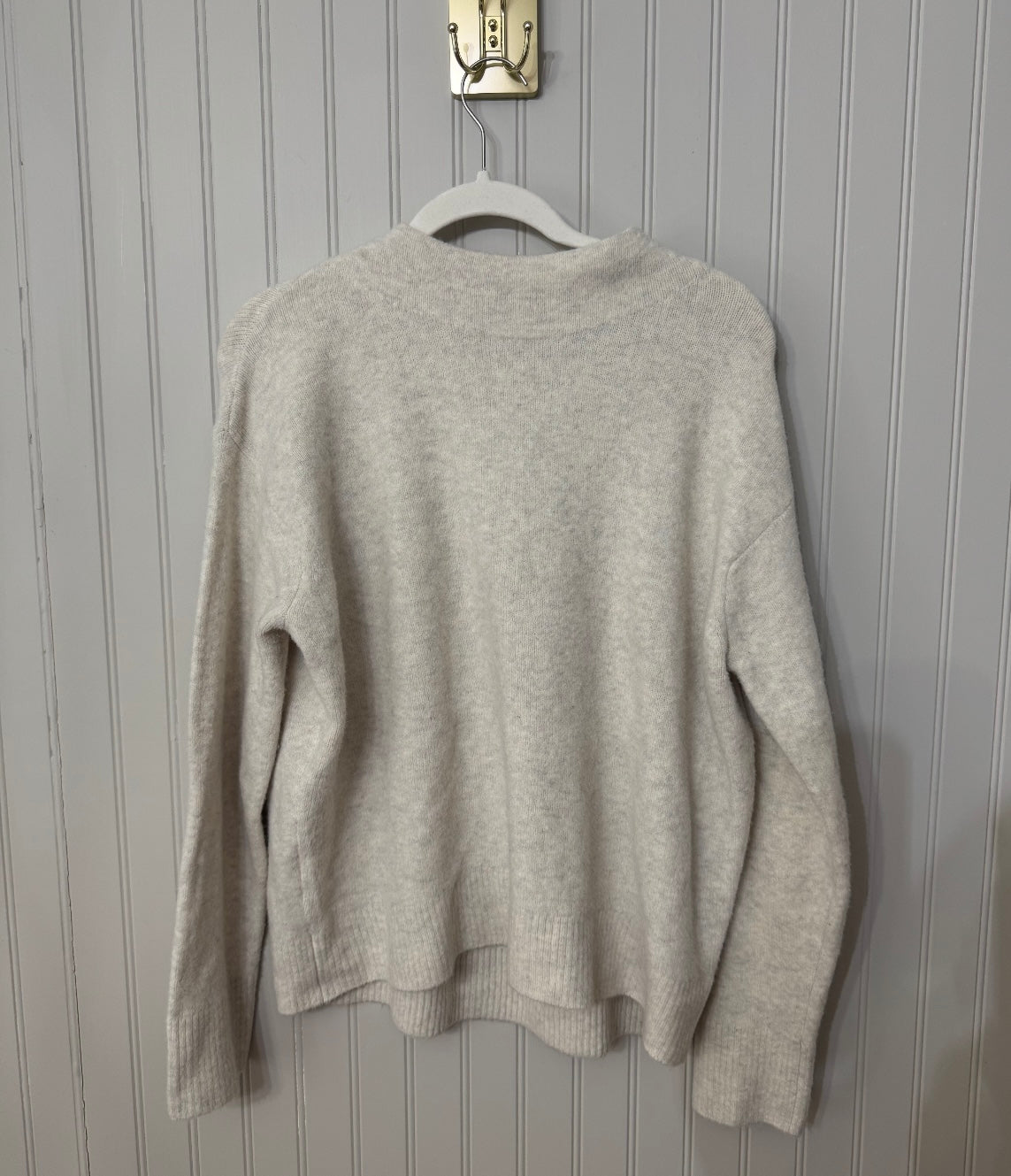 Uniqlo Premium Lambswool Crew Neck Sweater Women’s Medium Beige