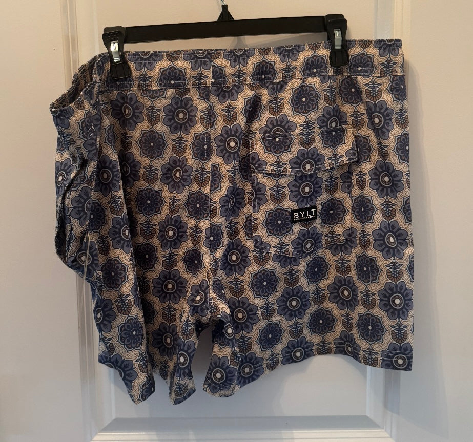 B.Y.L.T. Baja Boardshorts Men’s Large NWT