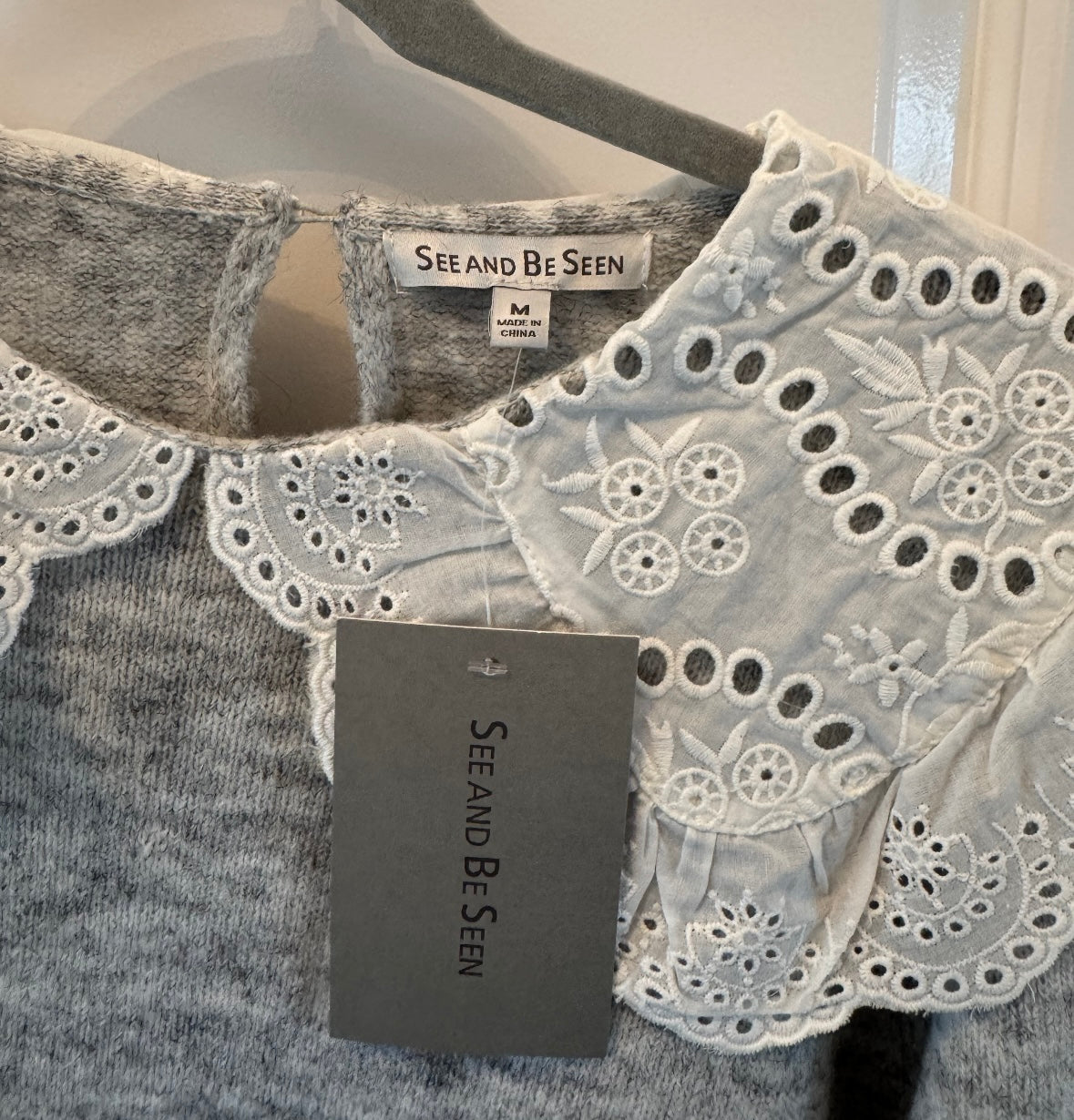 Knit Top w Peter Pan Collar Women’s Medium NWT
