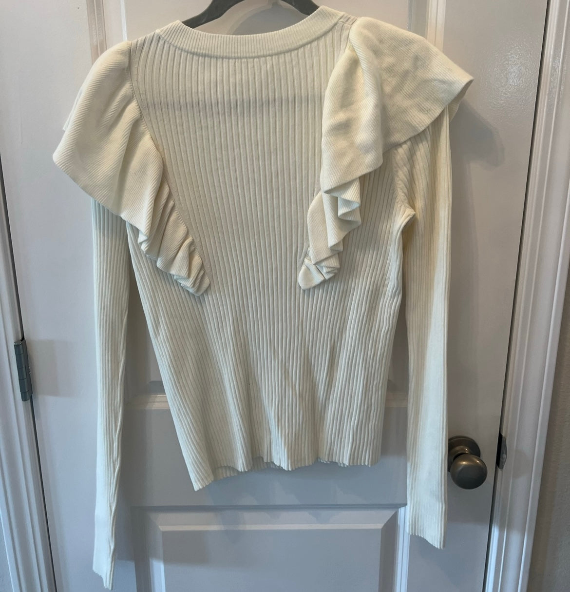 Tularosa Ribbed Ruffle Long Sleeve Knit Top Women’s Size Medium Cream