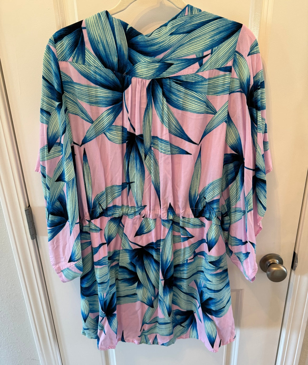 Tropical Print Romper Women’s Size Large Lilac Blue