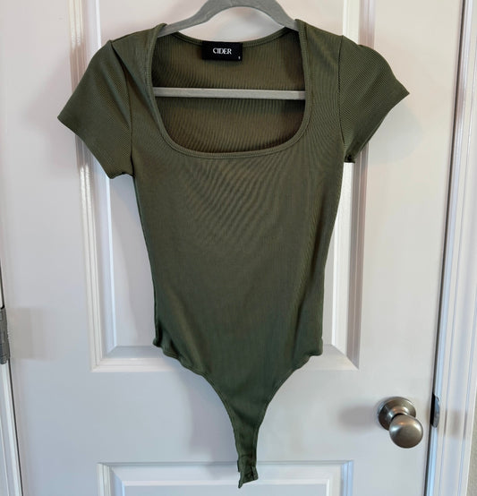 Cider Square Neck Bodysuit Women’s Size Small Olive Green