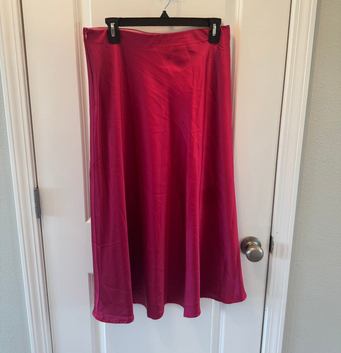 Satin Midi Skirt Women’s Large Pink