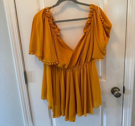 Vici Flowy Romper w Pom Poms Women’s Size Medium Mustard