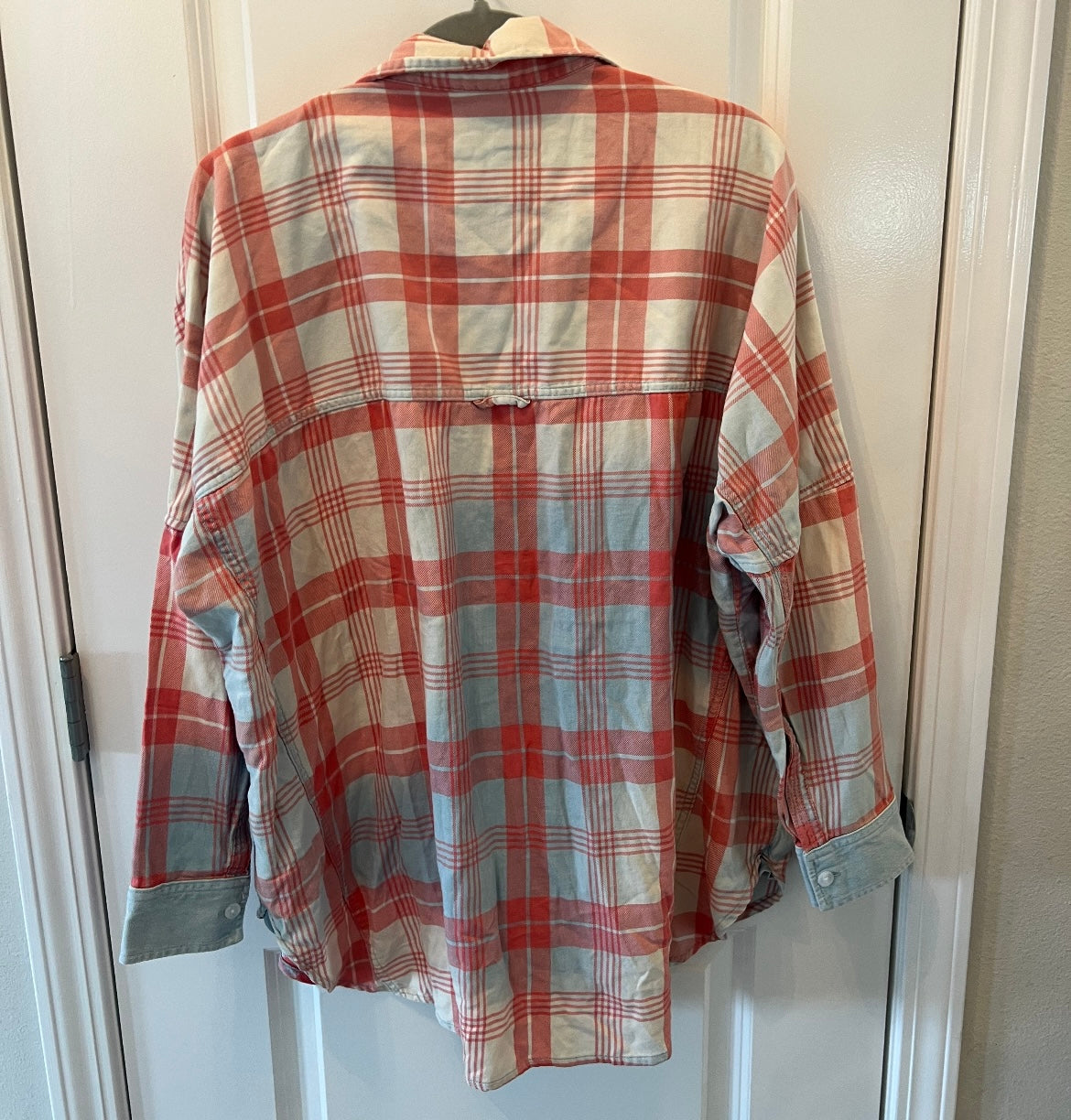 American Eagle Plaid Button Front Long Sleeve Shirt Women’s Size XS Red