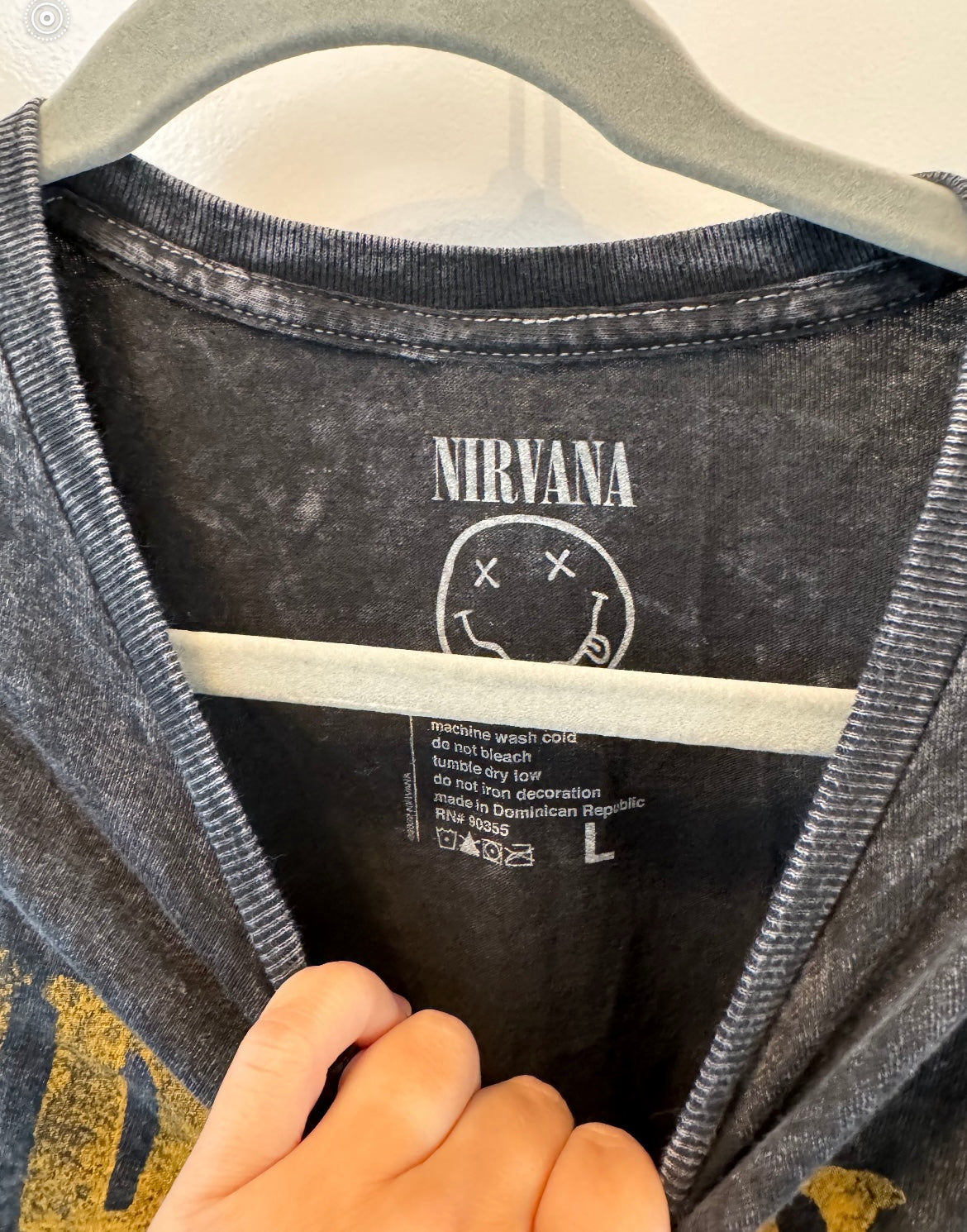 Nirvana Short Sleeve Band Tee Unisex Adult Size Large Black Salt Wash