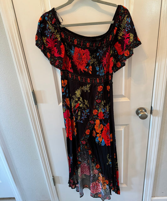 Vici VNeck Floral Dress w Front Slit Women’s Size Medium Black