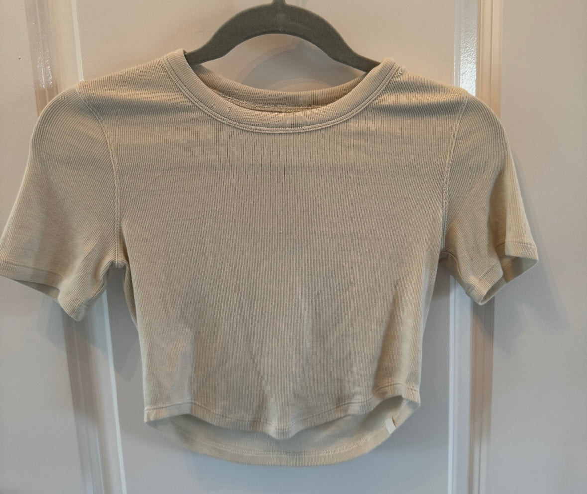 Lululemon Cropped Tee Women’s Size 2 Cream