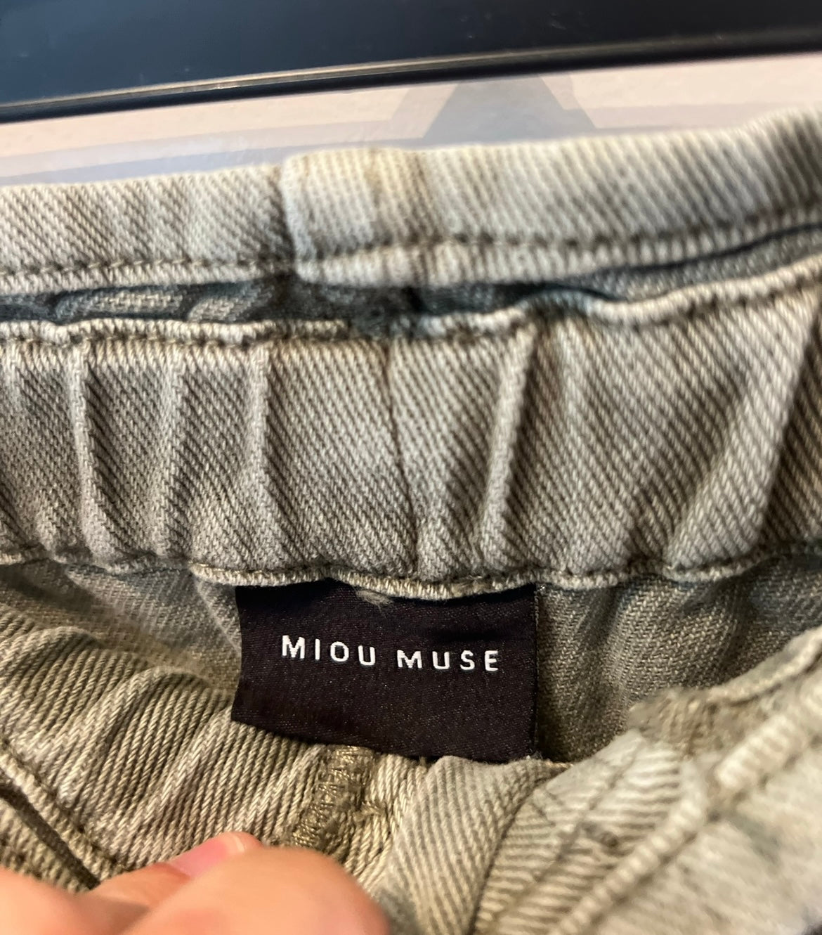 Miou Muse Washed Wide Band Shorts Women’s Size Small Olive