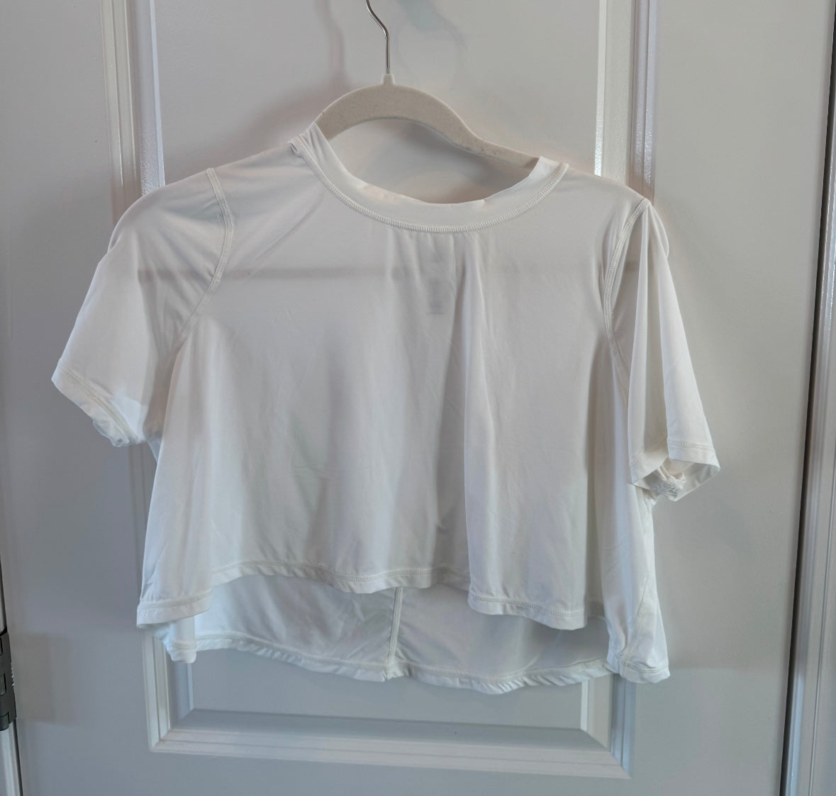 Mono B Cropped Short Sleeve Active Top Women’s Size Small White