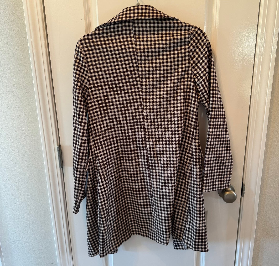 Long Checker Plaid Blazer Women’s Size Small Brown