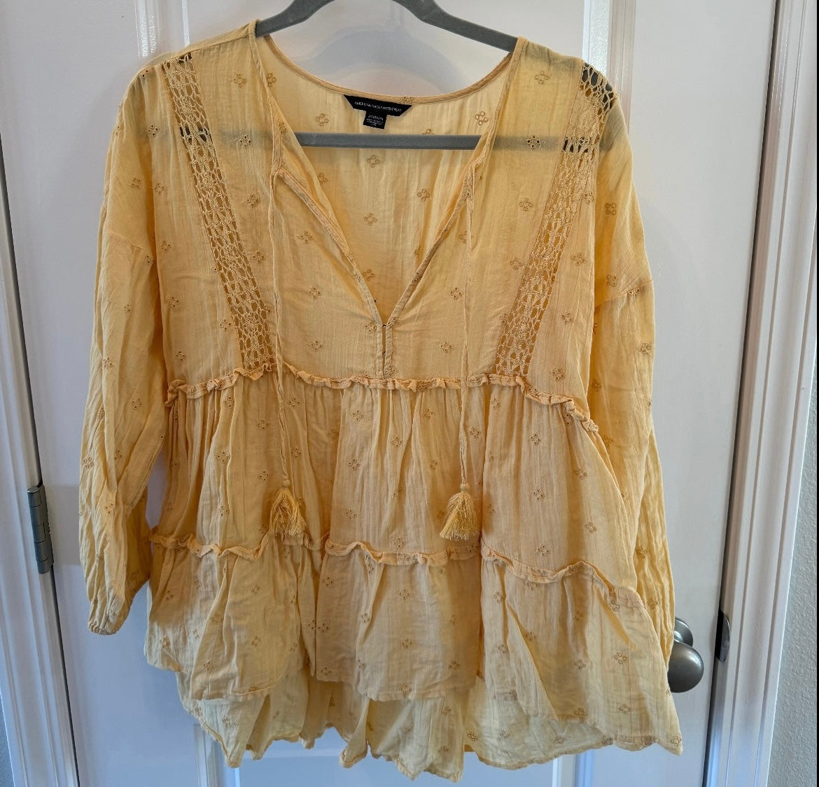 American Eagle Bohemian Peasant Top Women’s Size XS Pastel Yellow