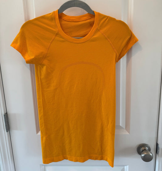 Lululemon Swiftly Tee Women’s Size 4 Orange