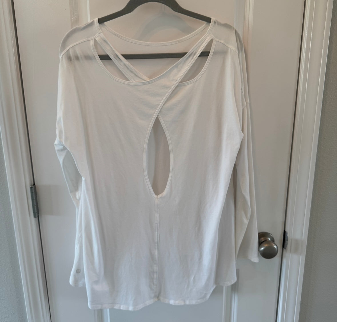 Lululemon Open Back Top Women’s Size 12 White