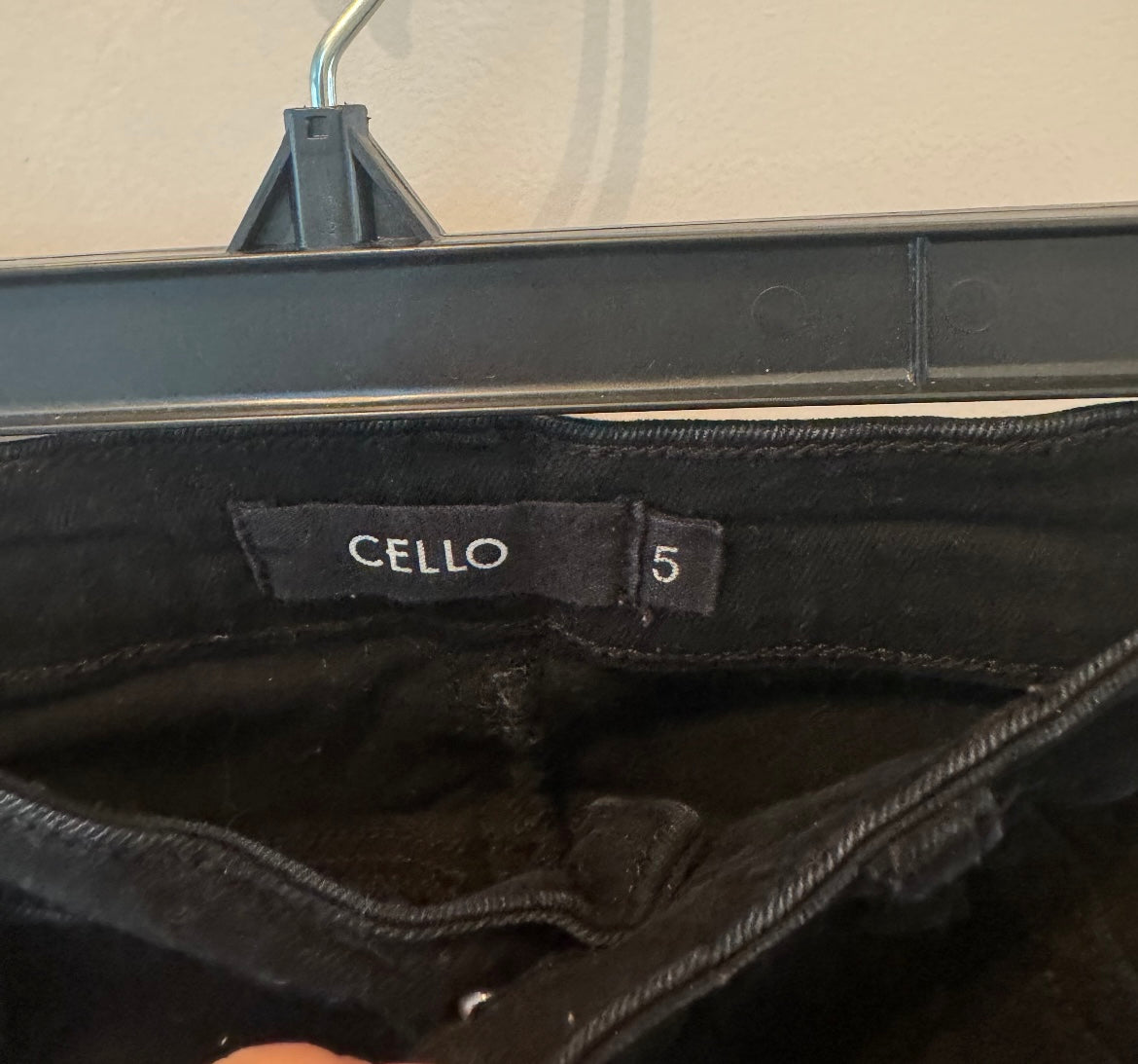 Cello High Rise Skinny Jeans Jr’s Size 5 (Women’s Size 6) Black