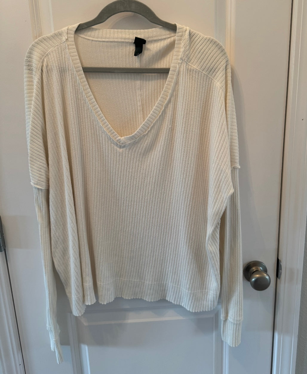 Wild Fable VNeck Top Women’s XL White