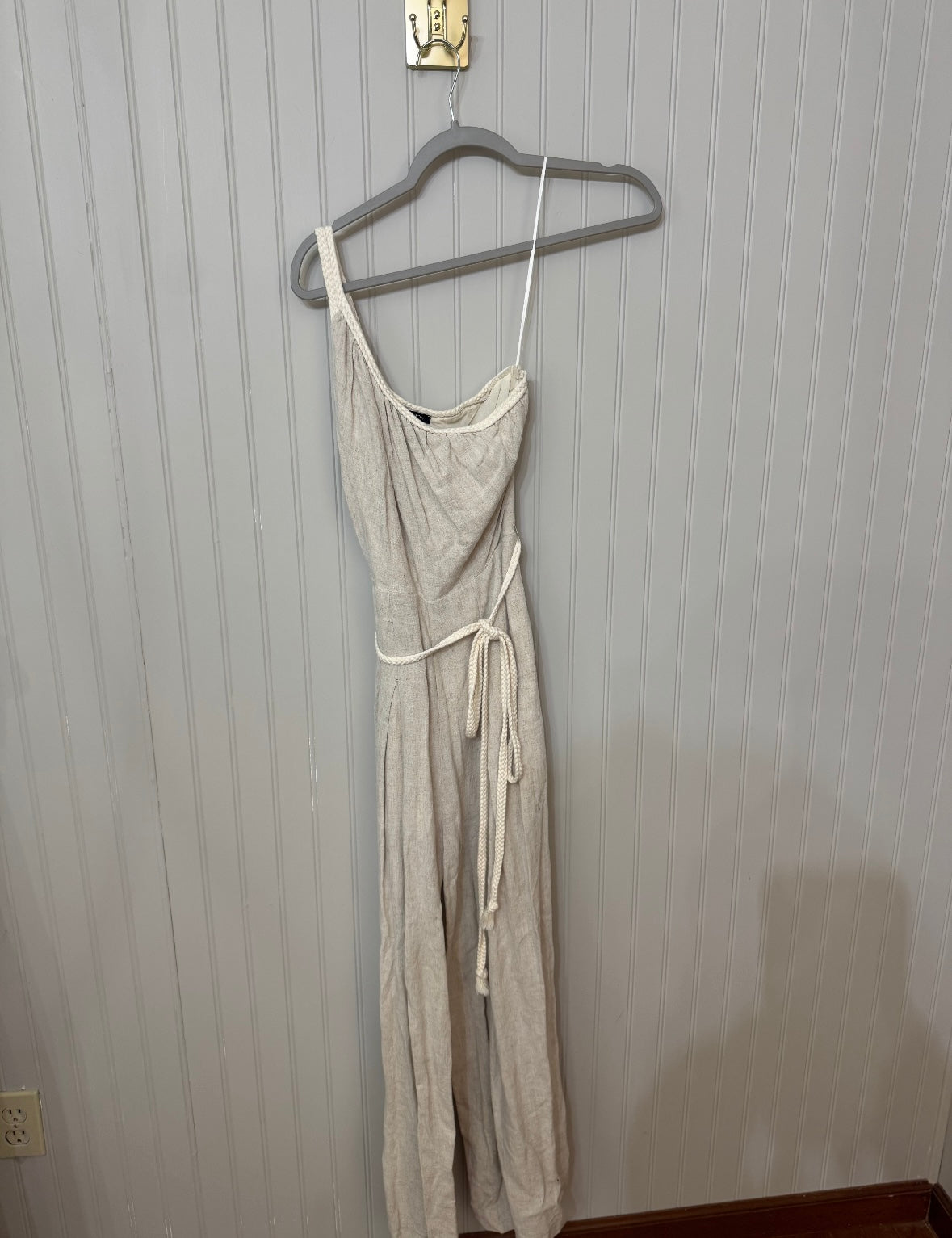 Papermoon One Shoulder Jumpsuit Women’s Small Oatmeal NWT