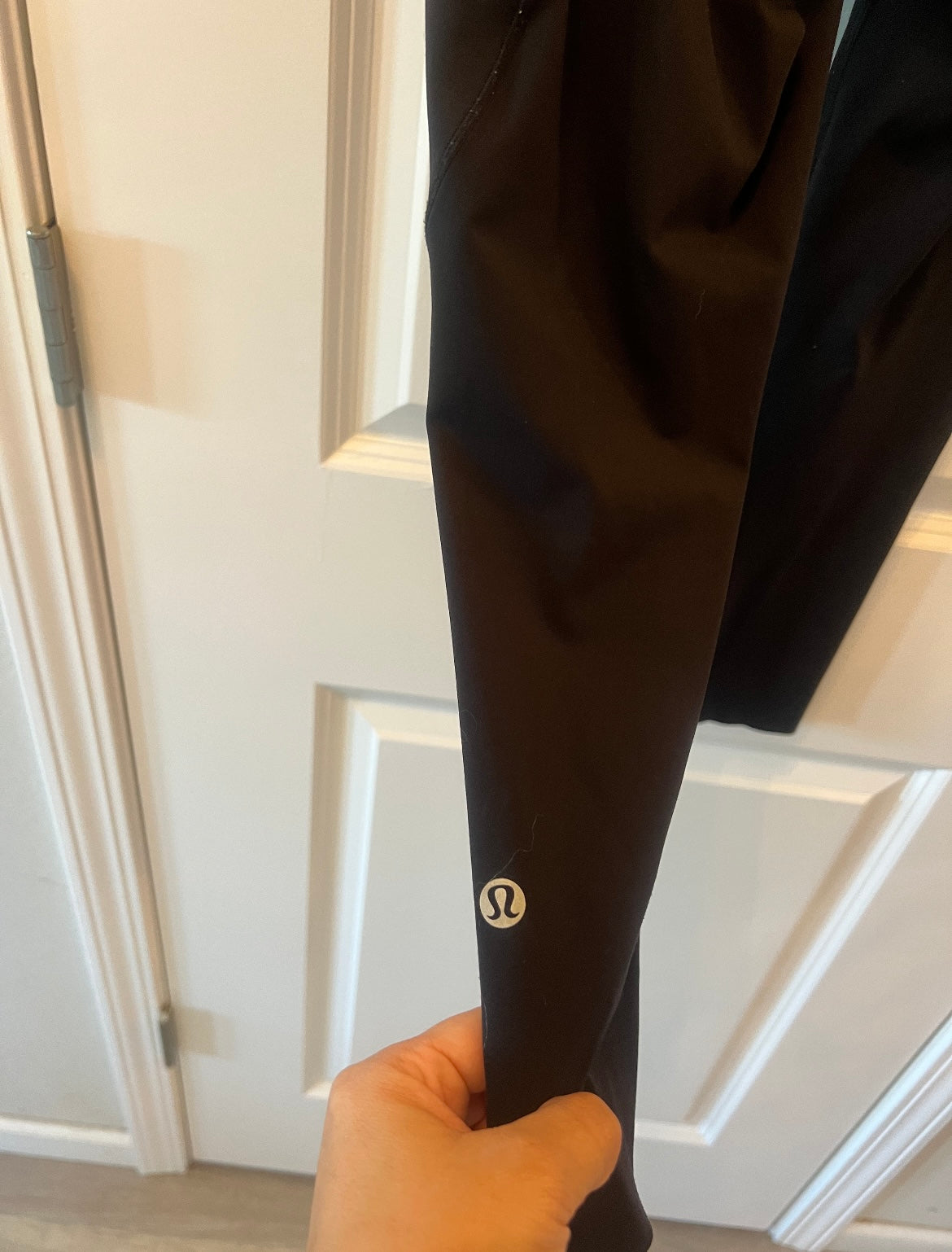 Lululemon High Rise Crop Leggings Women’s 4 Black