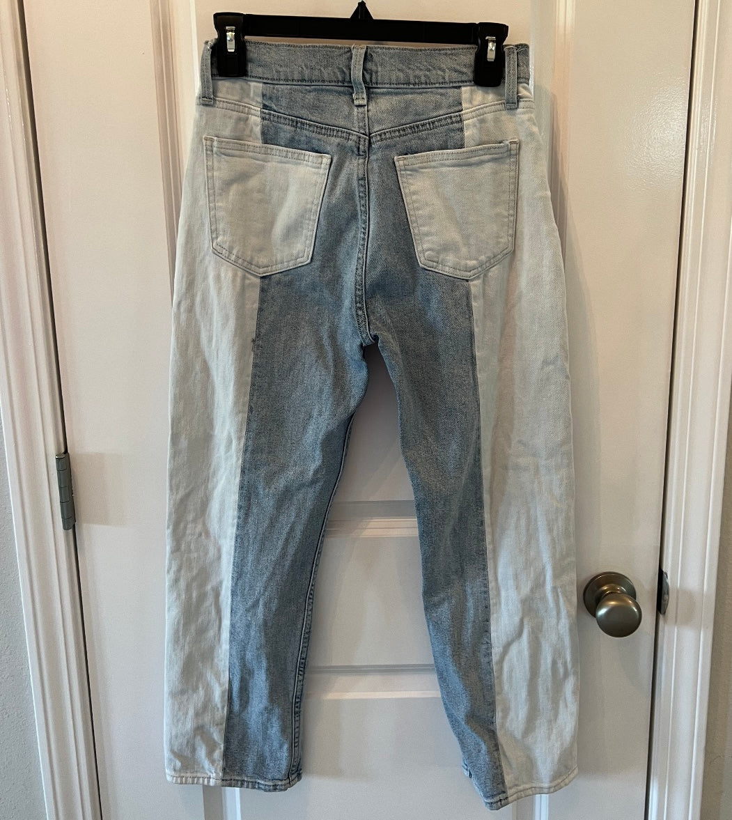 Gap Two Tone Straight Leg Jeans Women’s Size 26