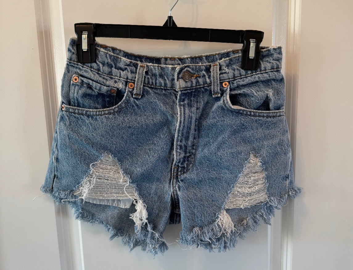 Levi’s Cutoff Denim Shorts Women’s Size 26/2