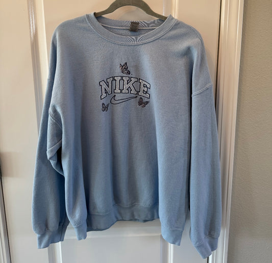 Nike Embroidered Sweatshirt Women’s XL Blue