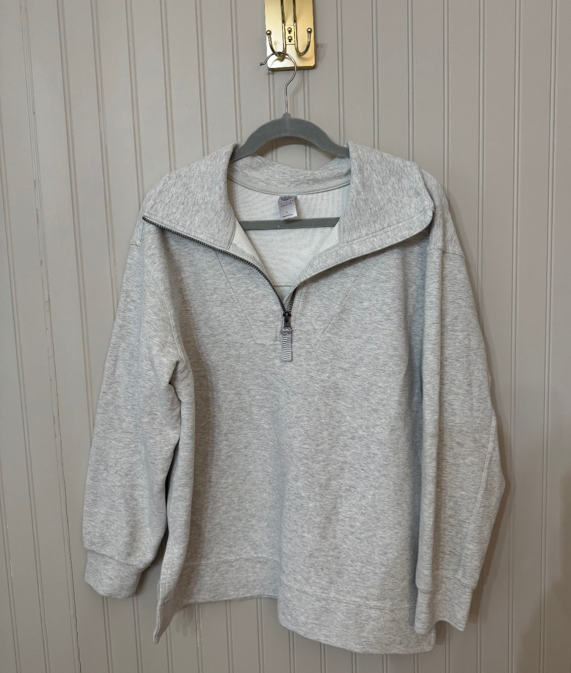 Quarter Zip Pullover Women’s Large Heather Gray