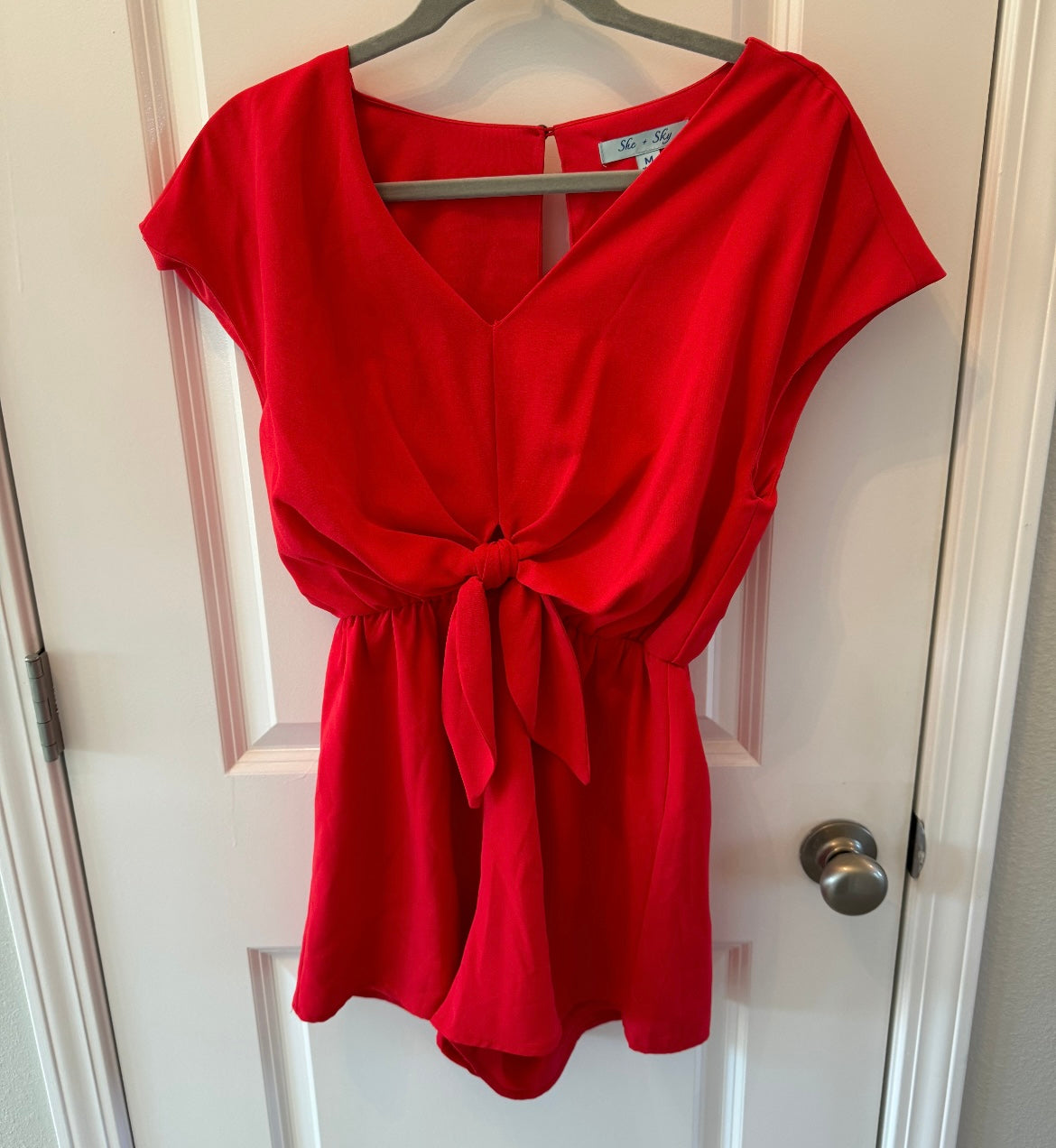 She + Sky Knot Front Romper Women’s Size Medium Red