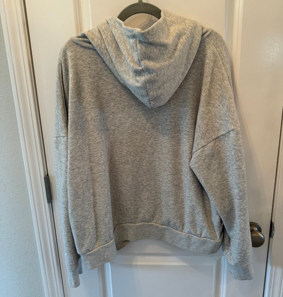 Fabletics Hoodie Women’s Size XL Heather Gray