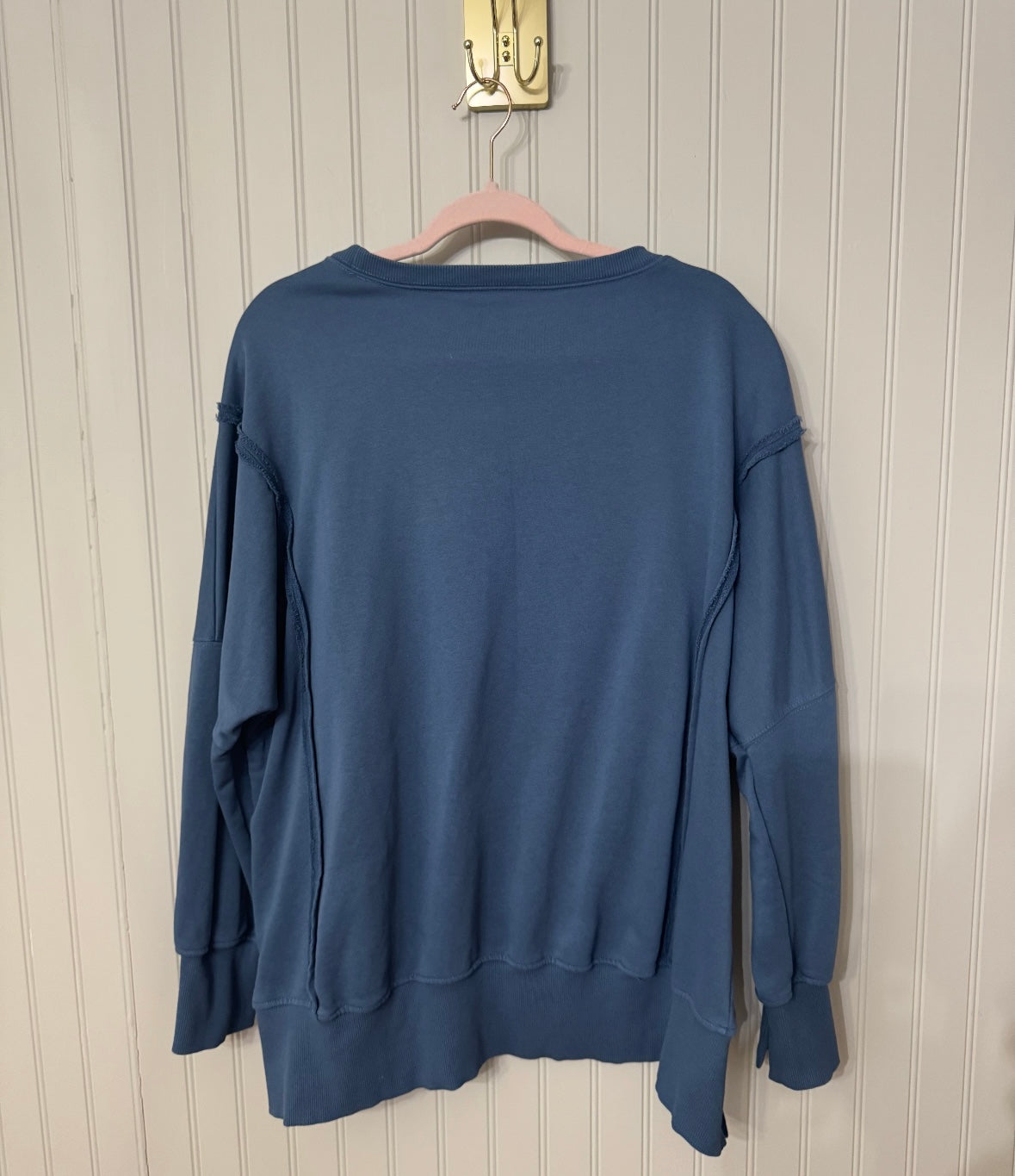 Distressed Long Sleeve Top Women’s Large Navy