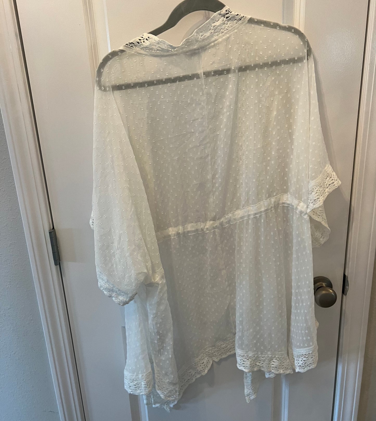 Abercrombie & Fitch Sheer Lace Kimono Women’s One Size White