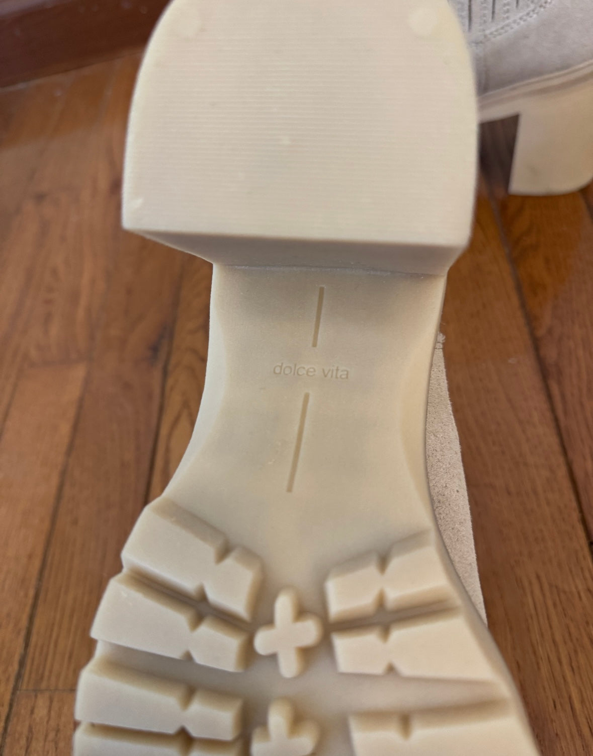 Dolce Vita Caster H2O Platform Bootie Women’s Size 9