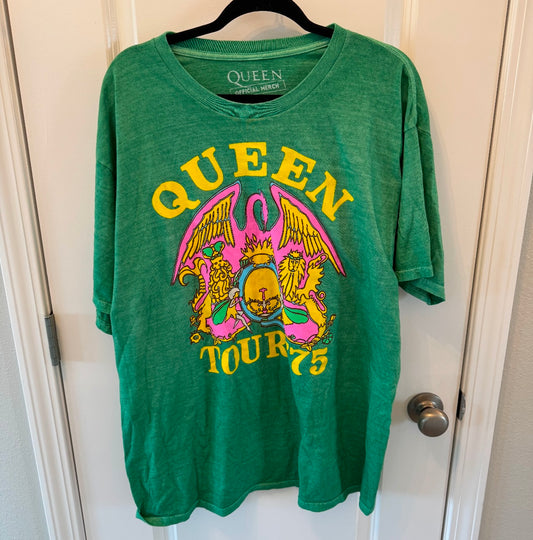 Queen Band Tee Women’s M/L